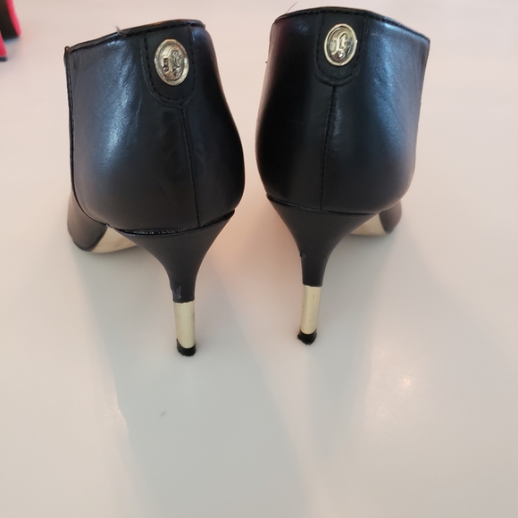 boots - Picture 2 of 3